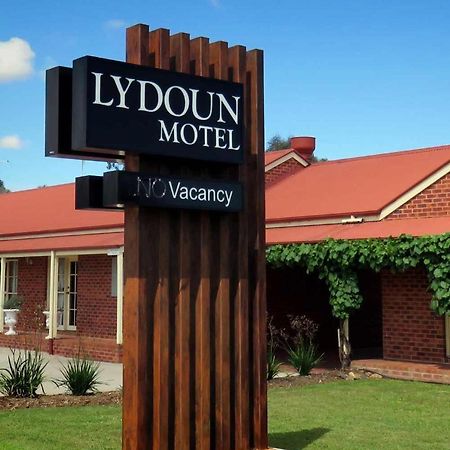 The Lydoun Motel Chiltern Exteriér fotografie