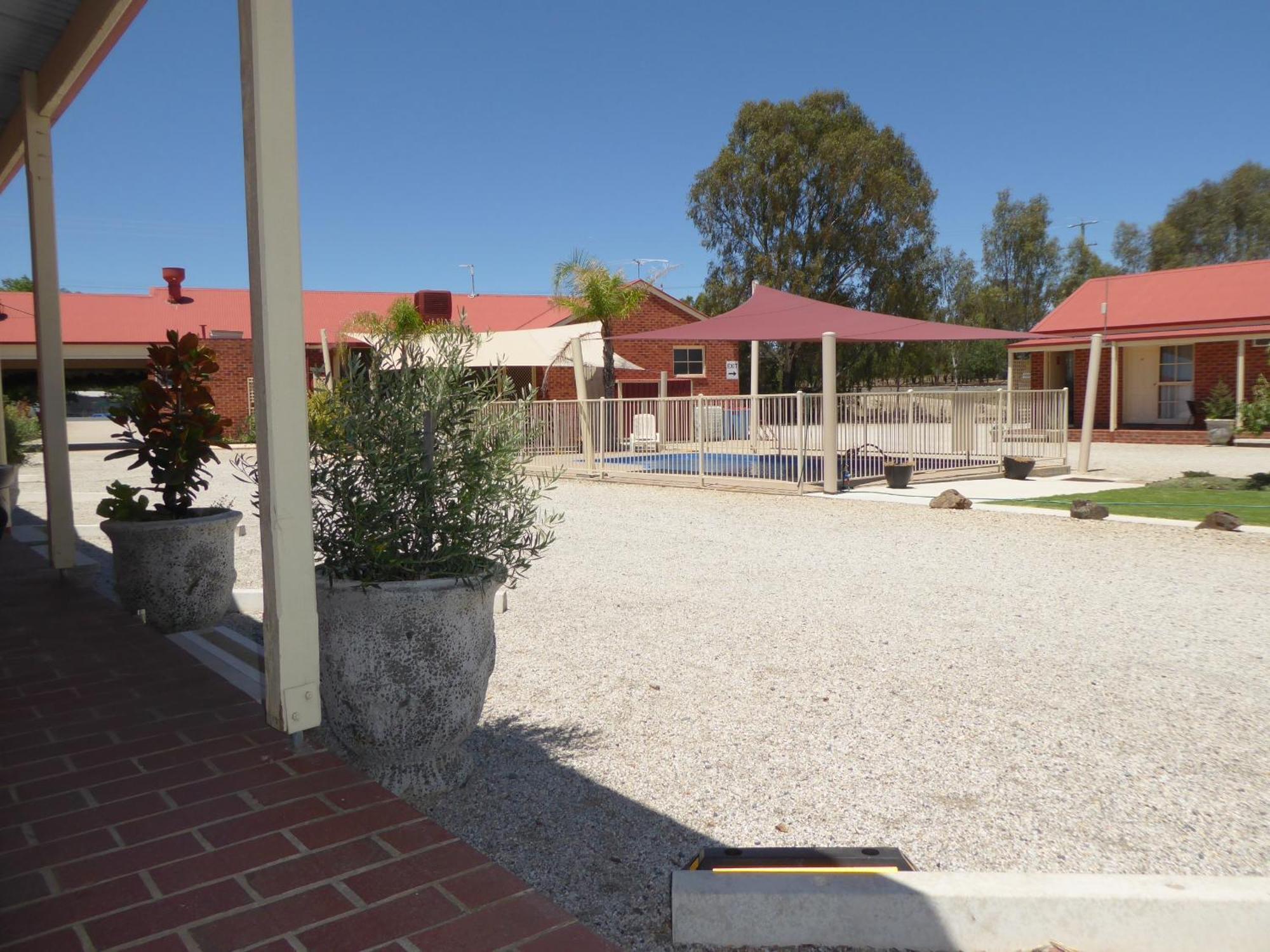 The Lydoun Motel Chiltern Exteriér fotografie